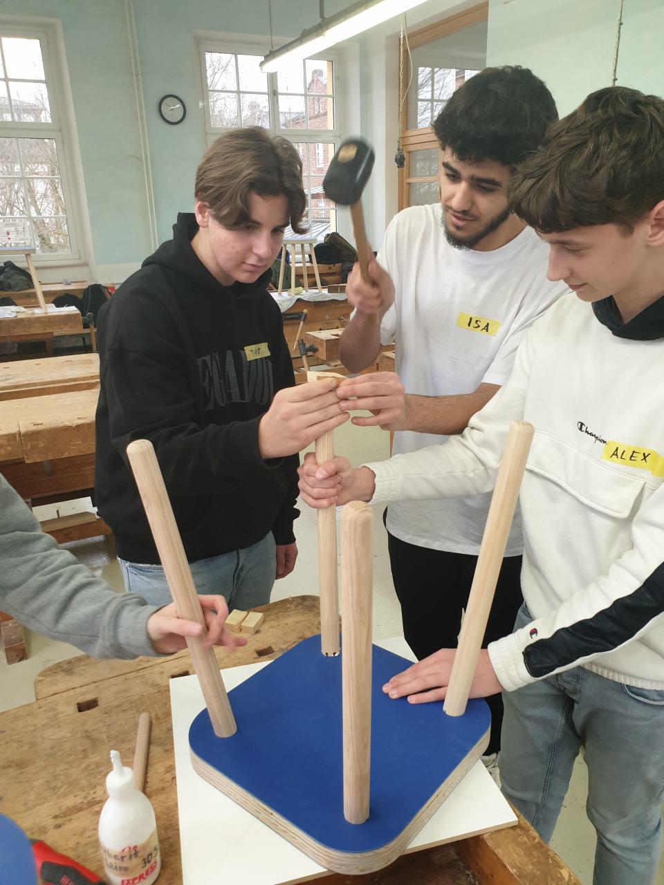 Voll Vom Hocker Gerissen Zu Besuch An Der Meisterschule Für Handwerker In Kaiserslautern Igs